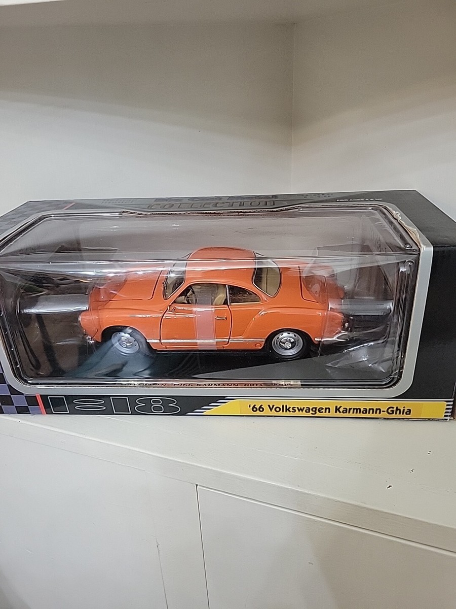 Deluxe Model Die Cast Metal Collection 1:18 Scale 1966