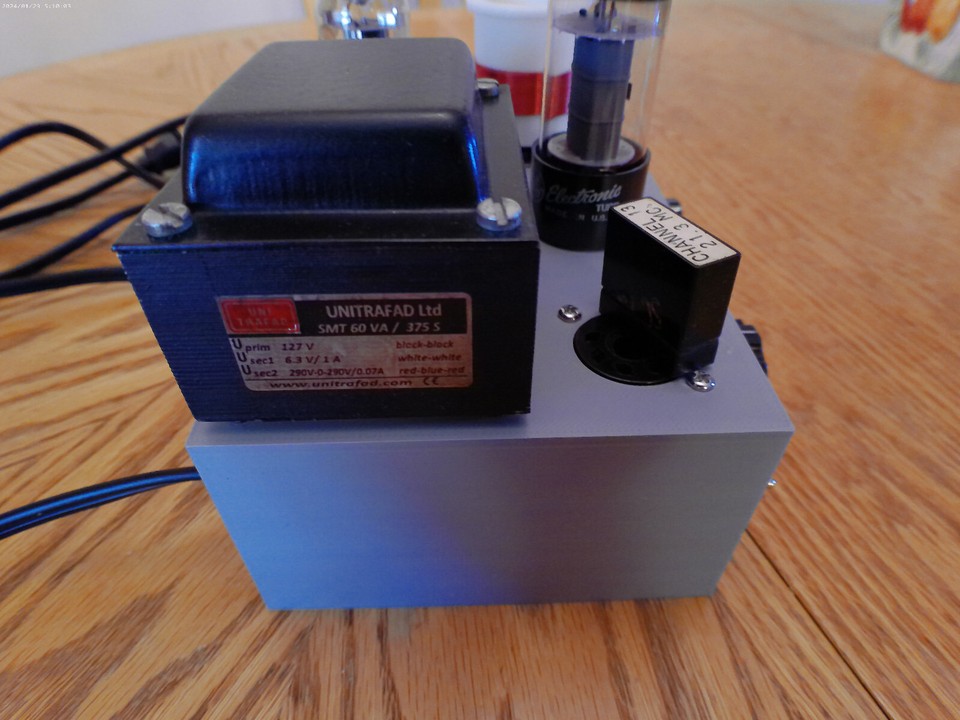 Émetteur Radioamateur 6V6 CW - Bandes 630/160/80 Et 40 Mètres - Occasion