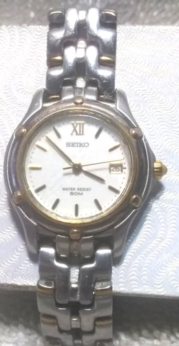 Seiko Quartz Watch 7N82-0599 Women White Dial Date Bracelet New Bat WR Great !!