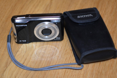 Olympus FE-310 8.0MP 5X Optical Zoom Vintage Digital Camera Silver Memor Сard