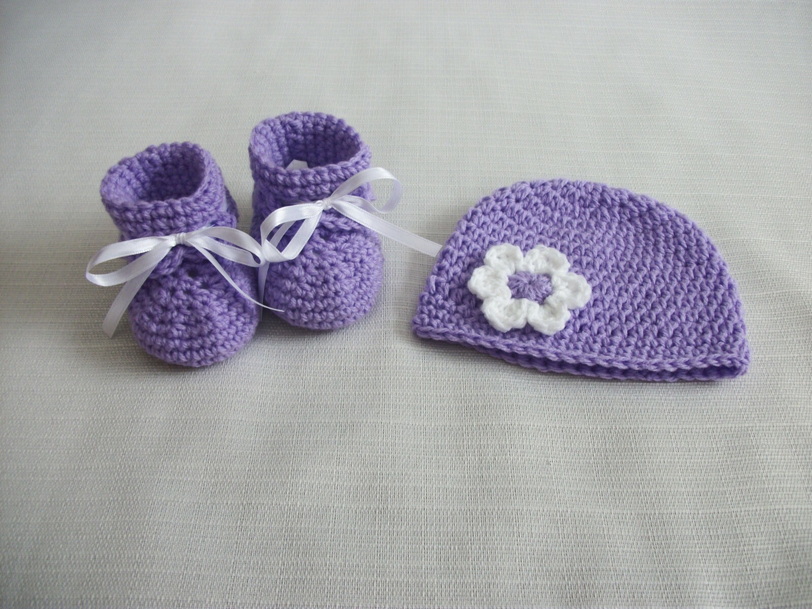 Crochet Baby Hat & Booties Set Newborn Infant Girl Hand-Crocheted *Choose Color*
