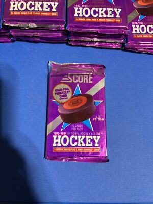 1993-94 Score Hockey 15 Card Foil Pack U.S. Edition Gold Foil Pinnacle (1)