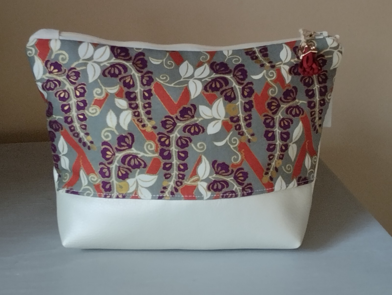 Trousse pochette faite main fleurs japonaises simili cuir doublée zip pour femme