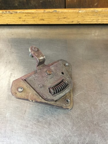 MG Midget 64-80 • Original Left Side Door Latch, Remote & Striker, Used. KMG1222 - Picture 6 of 8