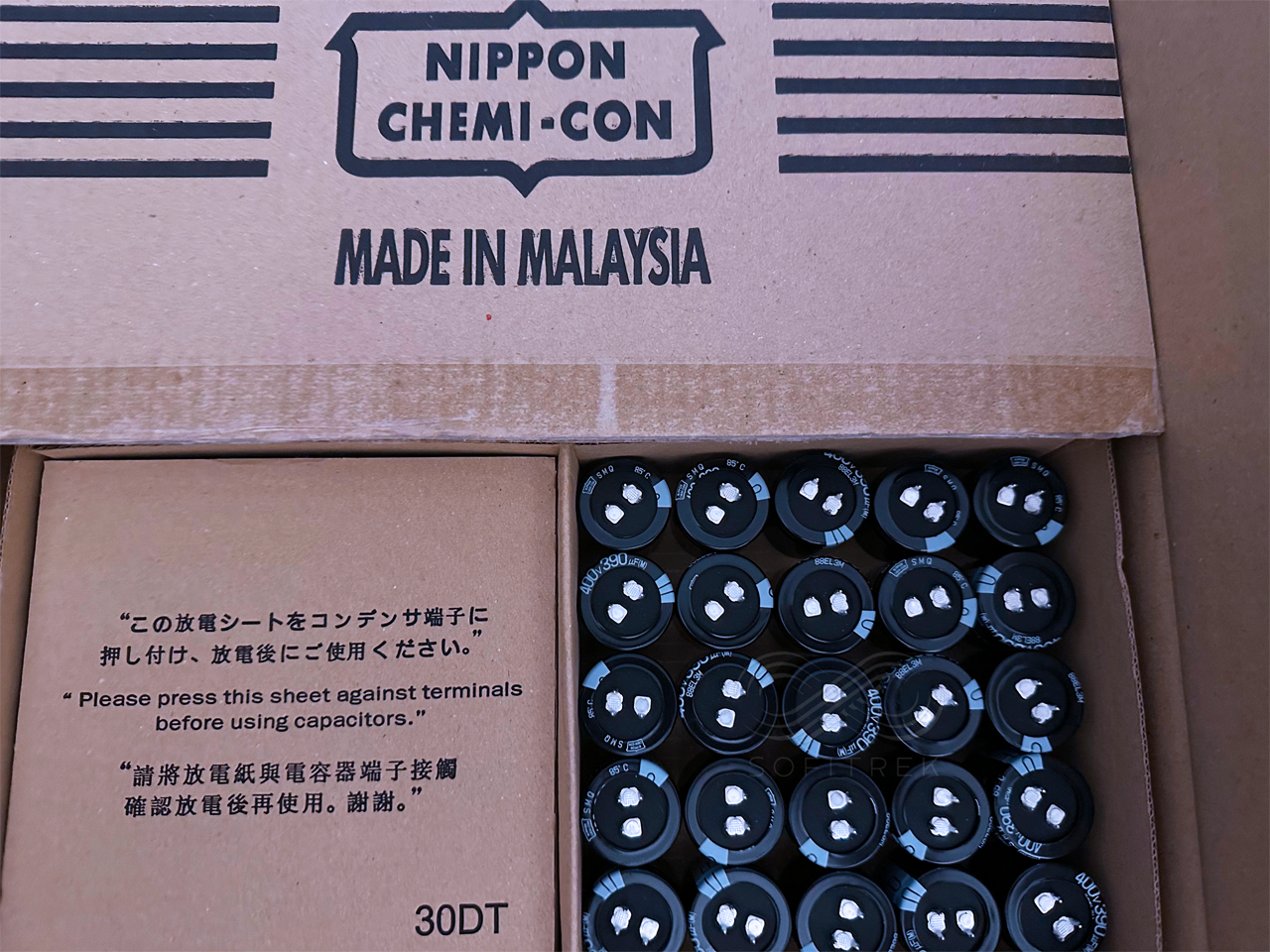 5Pcs ESMQ401VSN391MR35S ChemiCon 390uF 400V 30x35 Electrolytic Snap-In Capacitor