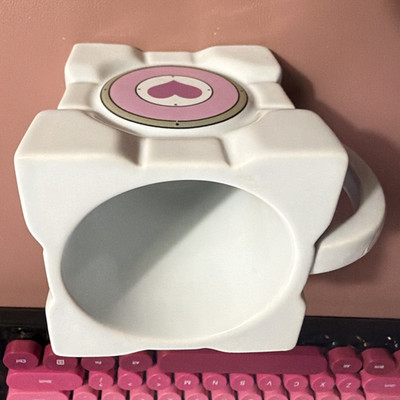 Valve Portal 2 Companion Cube Ceramic Mug Missing bottom plug thing
