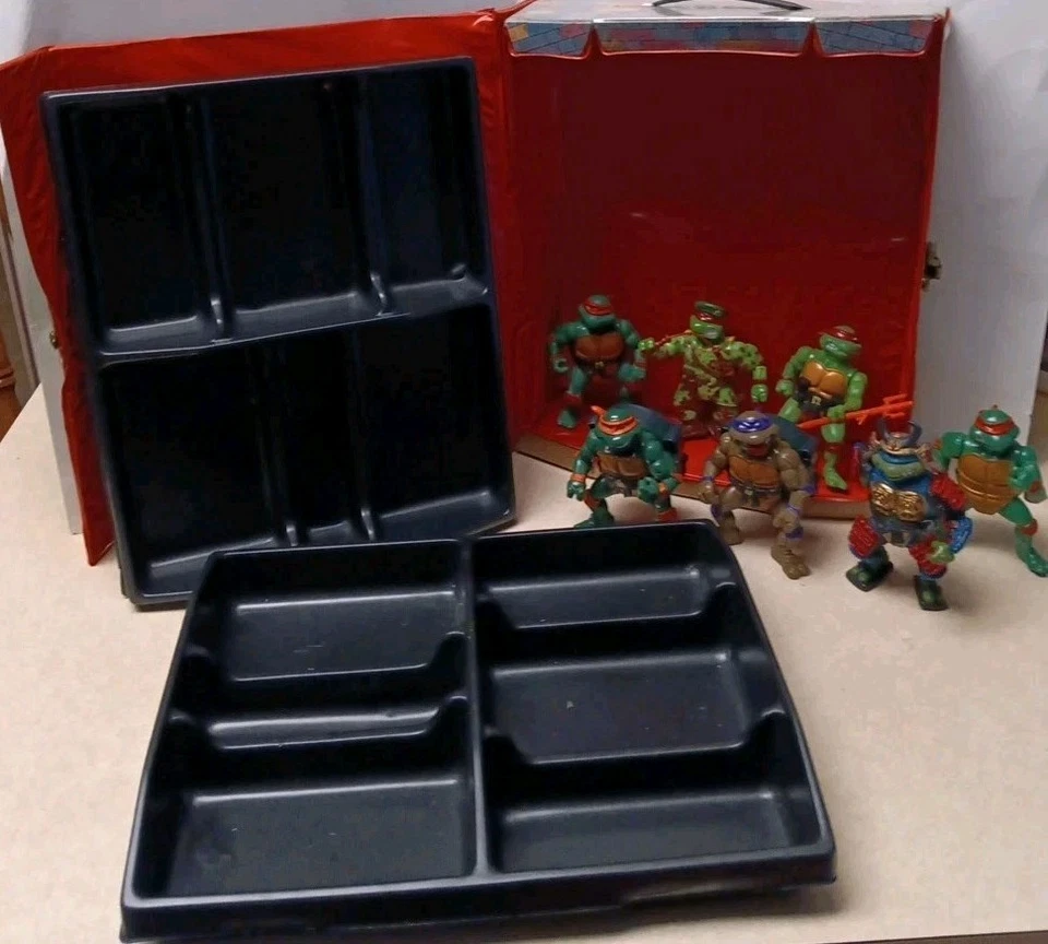 Vintage TMNT Ninja Turtles Action Figures Lot Of 7 With Carry Case 2 Trays - Image 2 of 4