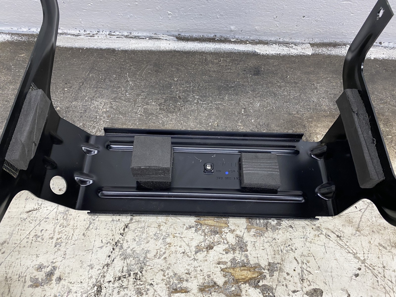 2010-2020 BENTLEY MULSANNE OEM TEMPORARY SPARE TIRE WHEEL SUPPORT BRACKET HOLDER