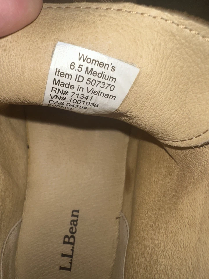 L.L.Bean boots women’s size 6.5 winter boots fall boots leather boots  - Image 2 of 4