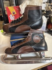 Vintage Ice Skates  Union Hardware Co. SZ8 Very Nice Clean Leather W/Box LNC