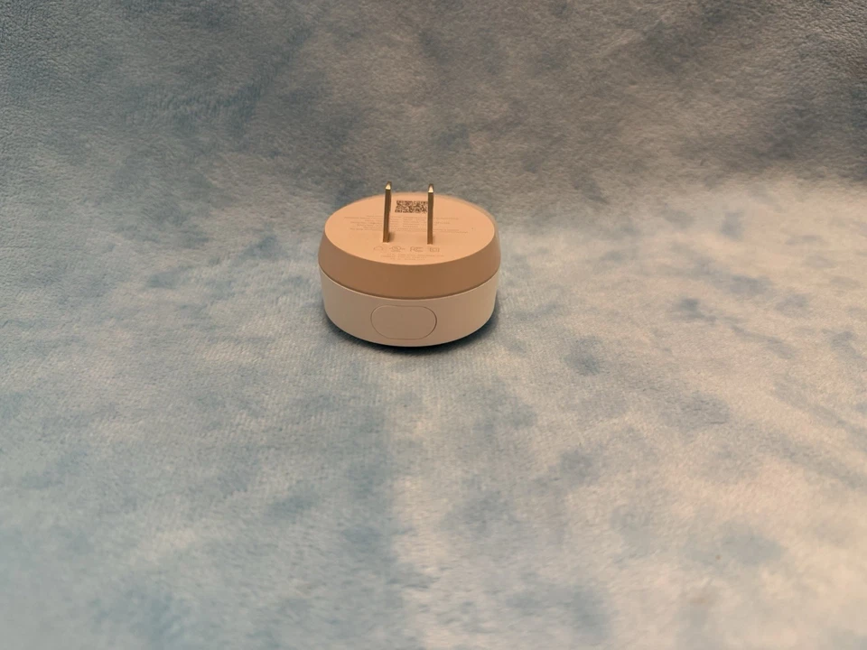 Google Nest Connect A0078 Wireless Wall Plug-In Range Extender Nest Secure - Image 3 of 4