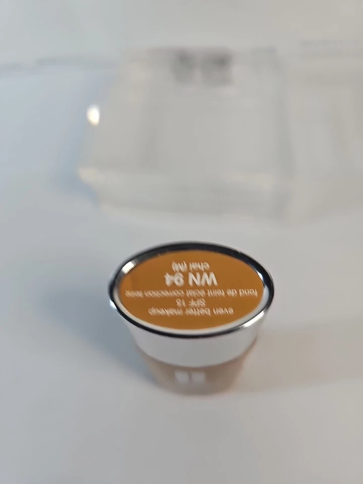 Brand new Clinique Even Better Makeup SPF 15 WN 94 chai 30ml - Image 3 of 4