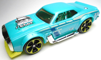 2018 ZURU METAL MACHINES SPARX CHARGE CROSS #73 BLUE DIECAST 3'' RACE CAR CHROME