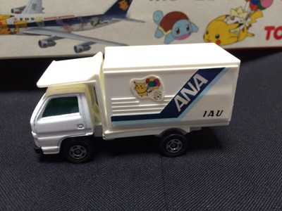 Tomica Pokemon Jet ANA Rose Isuzu Elf In flight Meal Transport Vehicle