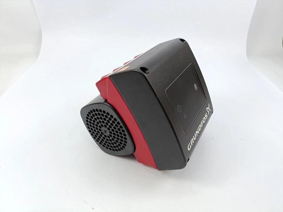 Motor GRUNDFOS 98470799 MGE80B 4-FT115-HA Foto 2 de 4