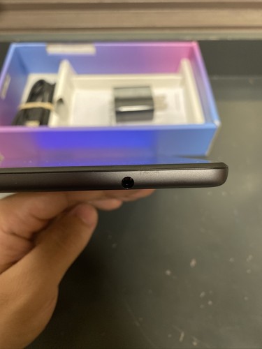 Lenovo Tab M8 (3rd Gen) 8'' HD IPS Display 3GB , 32GB, Gray - ZA870052US - Picture 11 of 11