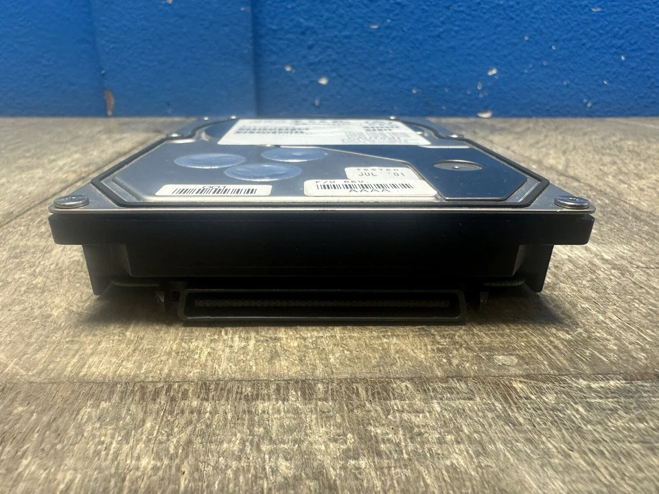 DK32DJ-18MC 18.2GB 3.5 U160 80PIN SCSI 10KRPM 4MB   - Image 2 of 4