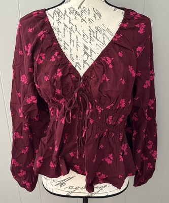 Target Universal Thread Top Shirt Long Sleeve Medium M New V Neck Flower Print