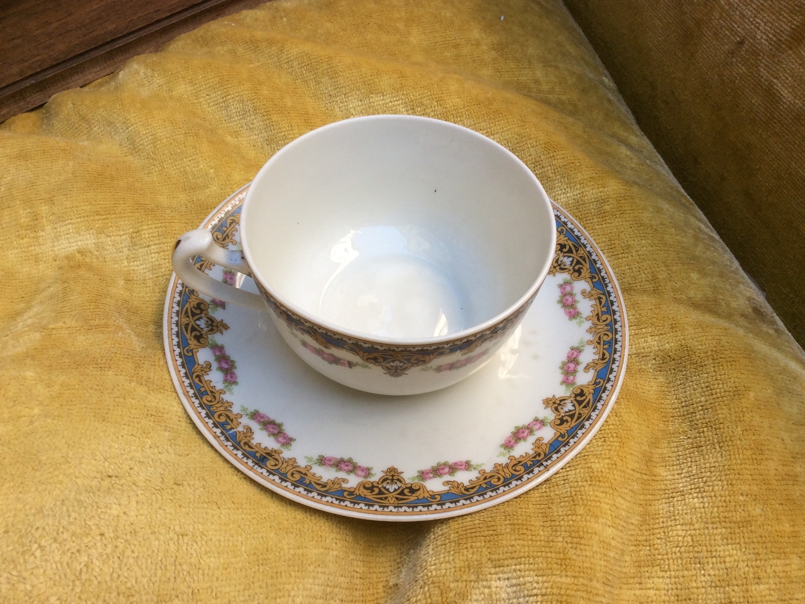 Lot De 4 Tasses à Café J.B. Limoges Anciennes - Porcelaine Blanche Et Argentée - Art Déco