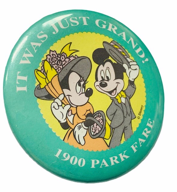 Walt Disney World button pinback pin souvenir disneyland 1900 park
