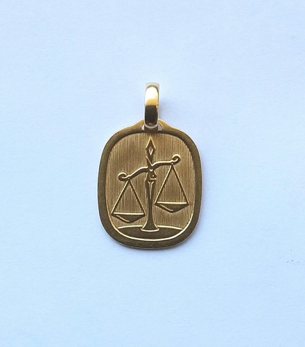 Ciondolo Medaglia Charm Oro Giallo 18 kt Segno Zodiacale BILANCIA - Gr. 3,3 - Foto 2 di 4