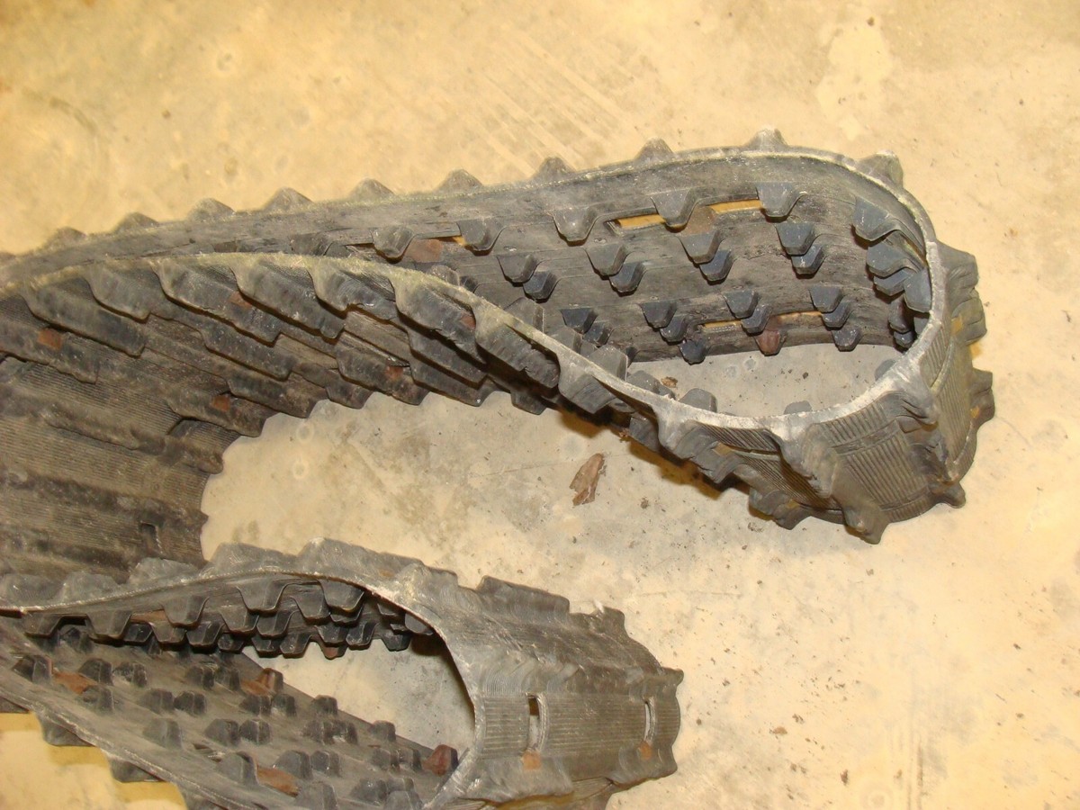 2001 SKI DOO MXZ 700 zx 500 570-2126 rubber drive track bombardier