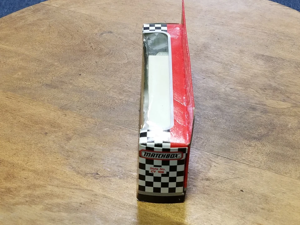 1992 Matchbox White Rose Transporters Super Star 1:87 #7 Alan Kulwicki Hooters - Изображение 4 из 4