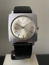 Universal Geneve Extra Plan Unisex Tank Manual Wind Watch