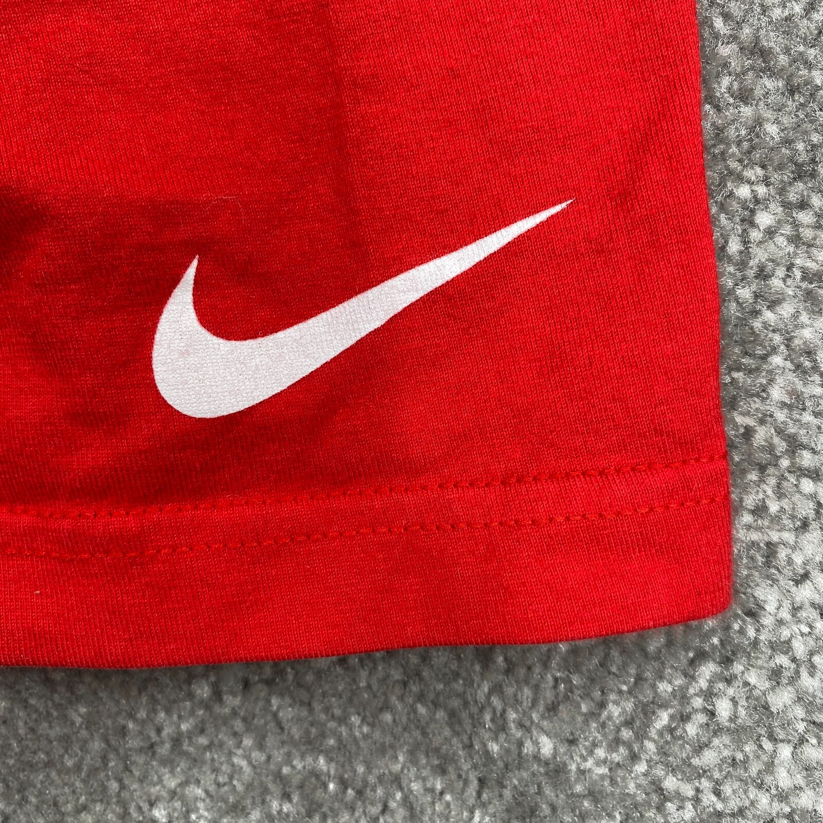 Buffalo Bills Nike Essential NFL T-Shirt Short Sleeves Men's Size S Red Rush thumbnail 9