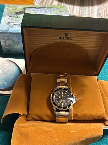 Vintage Rolex Submariner 5512 watch