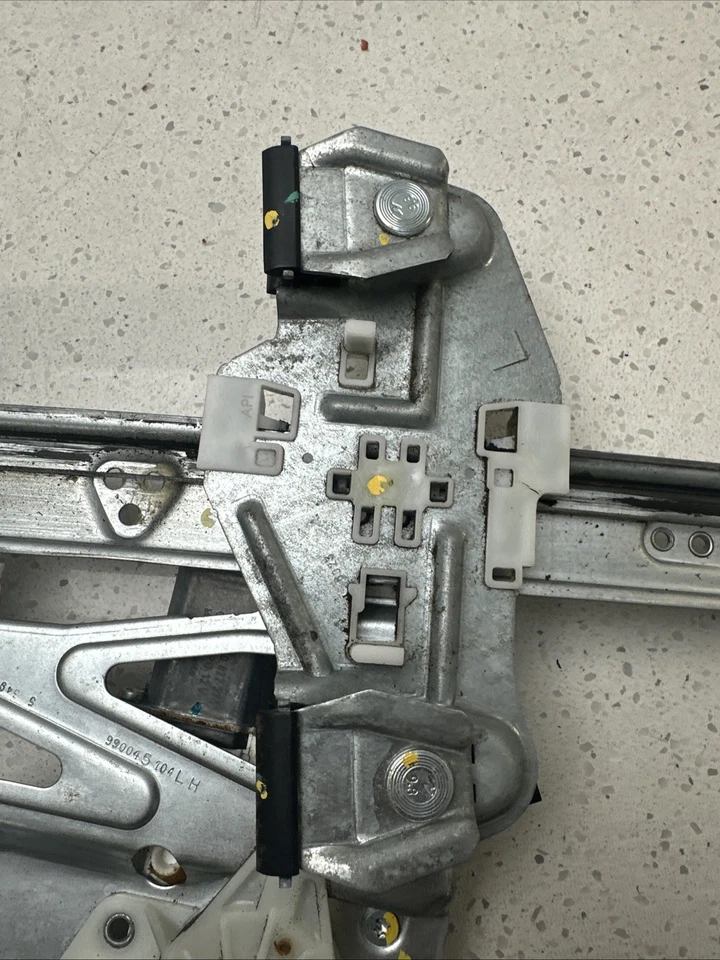 Dorman Fron Left Window Regulator For 2006-2011 Cadillac DTS 2008 2007 2009 OEM Foto 4 de 4