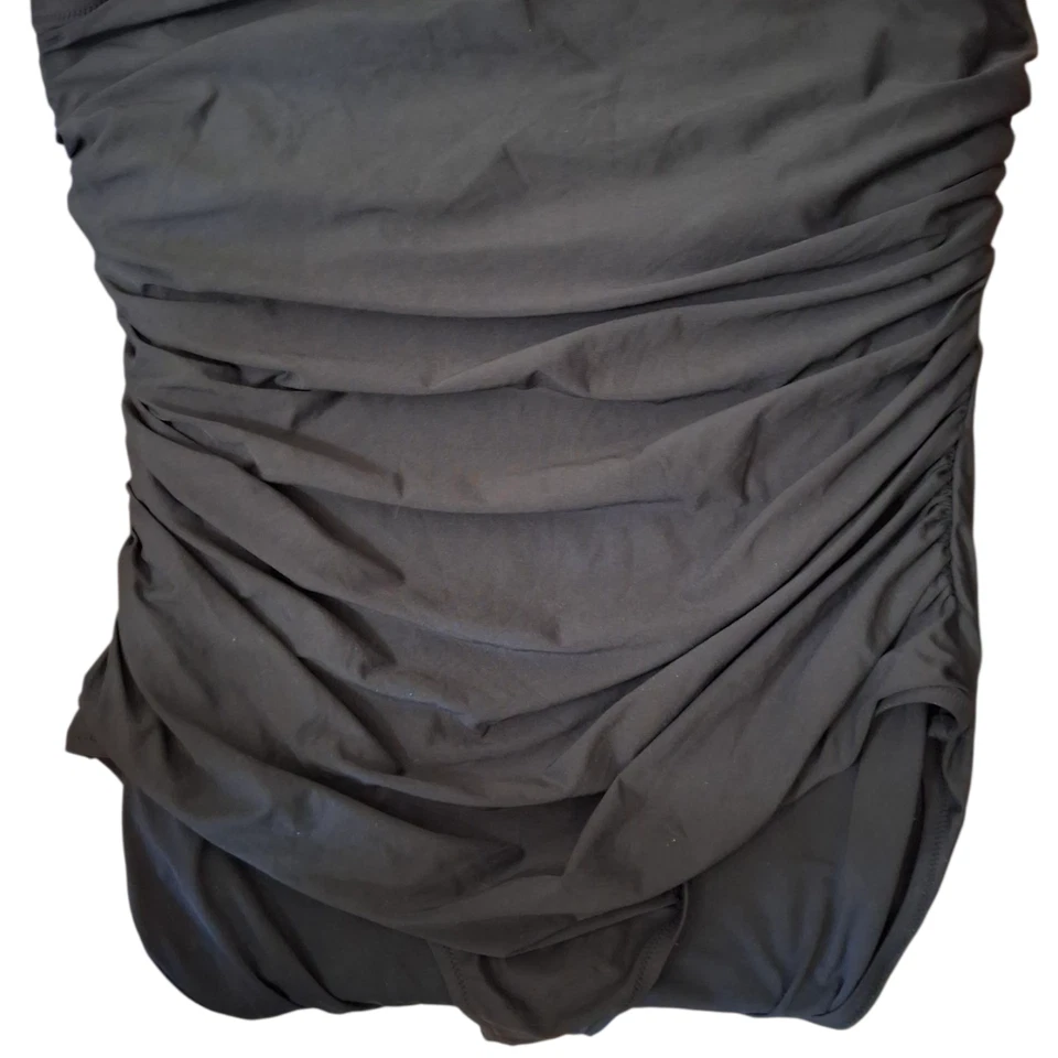 J. Traje de baño Crew talla grande negro sin tirantes de una pieza fruncido talla 20 Foto 2 de 4