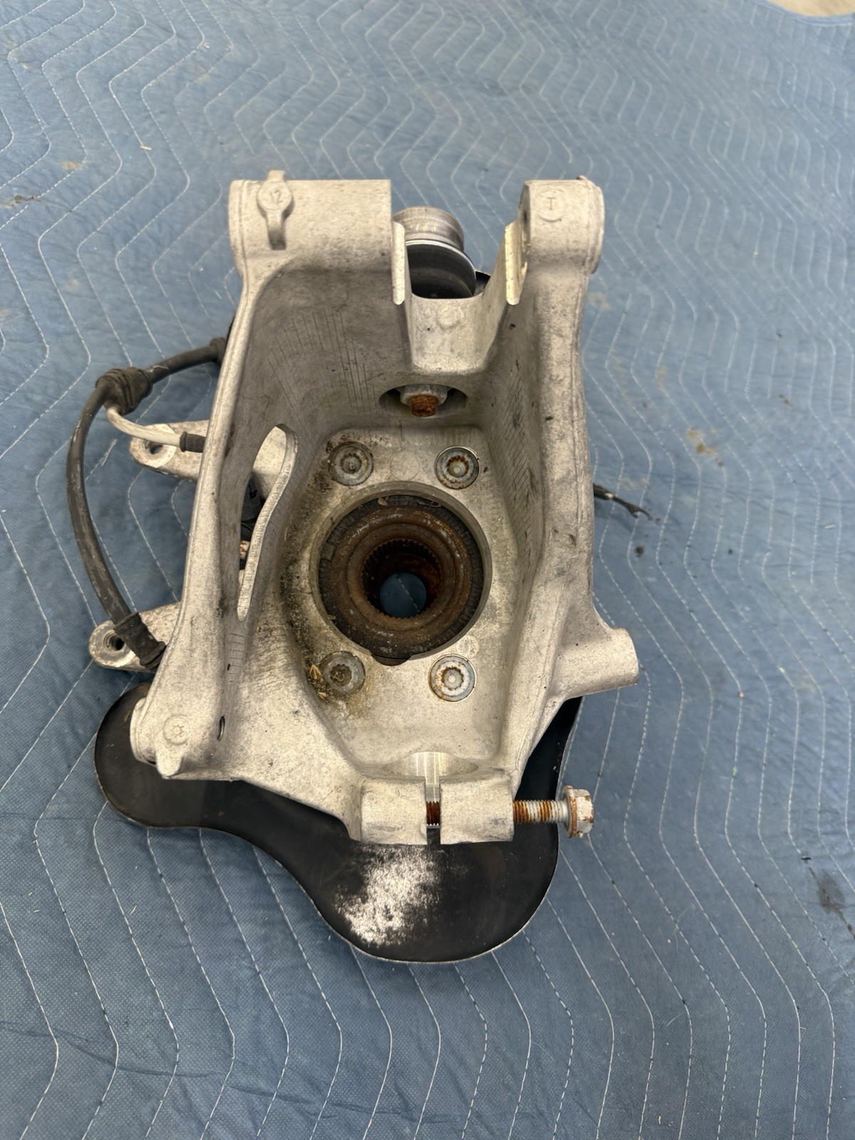Lamborghini Huracan Rear Left Wheel Hub Carrier Genuine 4T0505433C