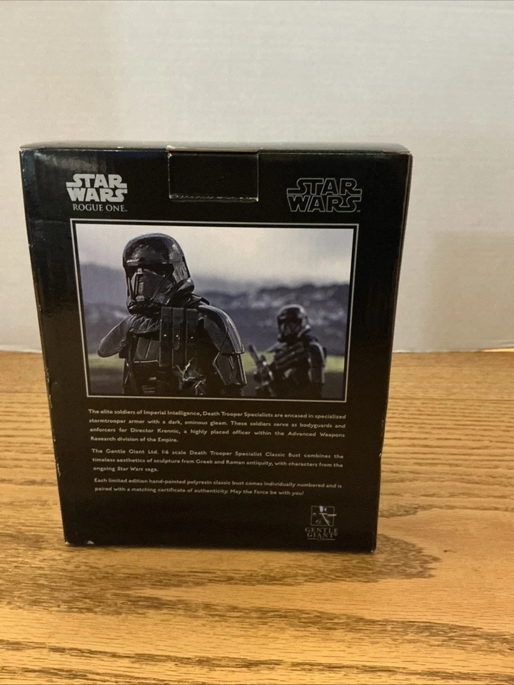 GENTLE GIANT STAR WARS ROGUE ONE DEATH TROOPER SPECIALIST 1/6 BUST 237/300 - Image 3 of 4