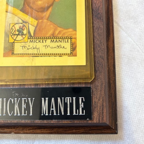 Vintage Mickey Mantle Wooden Plaque With REPRINT OF 1952 ROOKIE CARD YANKEES HOF - Picture 7 of 9