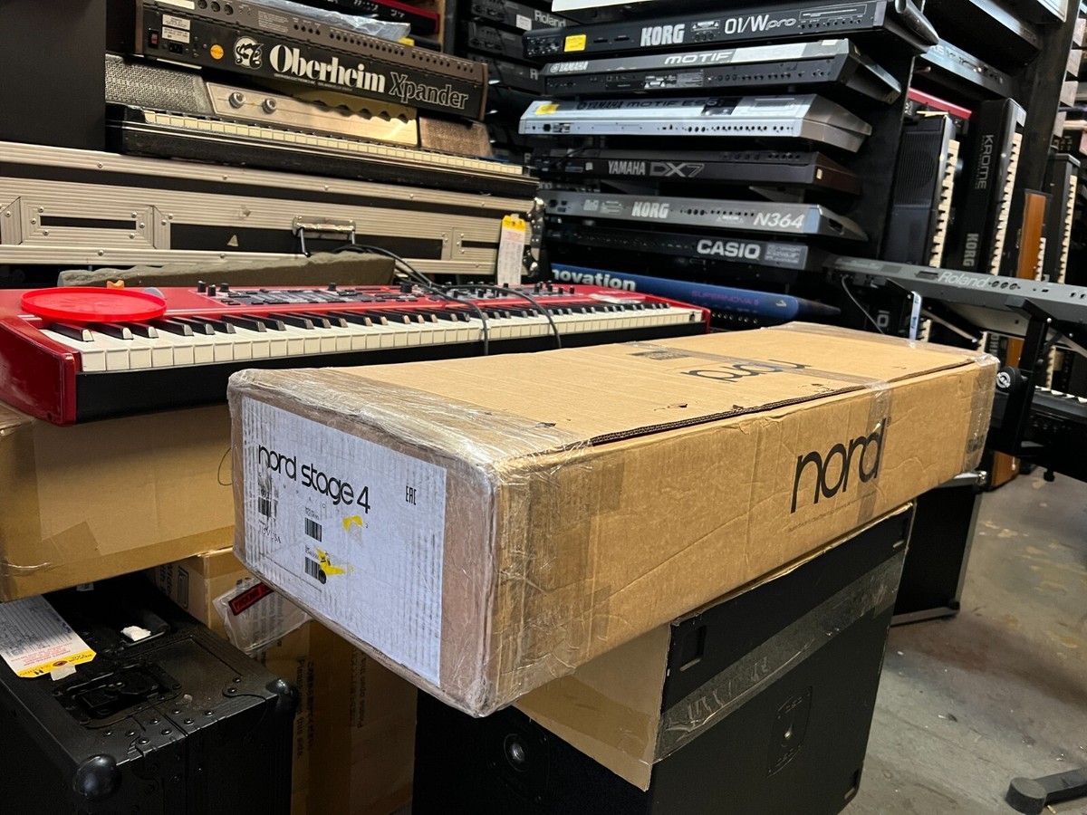 Nord Stage 4 Compact 73-key lightweight keyboard/Synth / Organ in