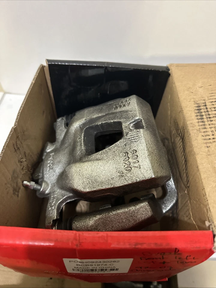 Pinza de freno delantera izquierda con soporte para Toyota Camry 1997-2001 3,0 L Avalon Lexus Foto 2 de 2