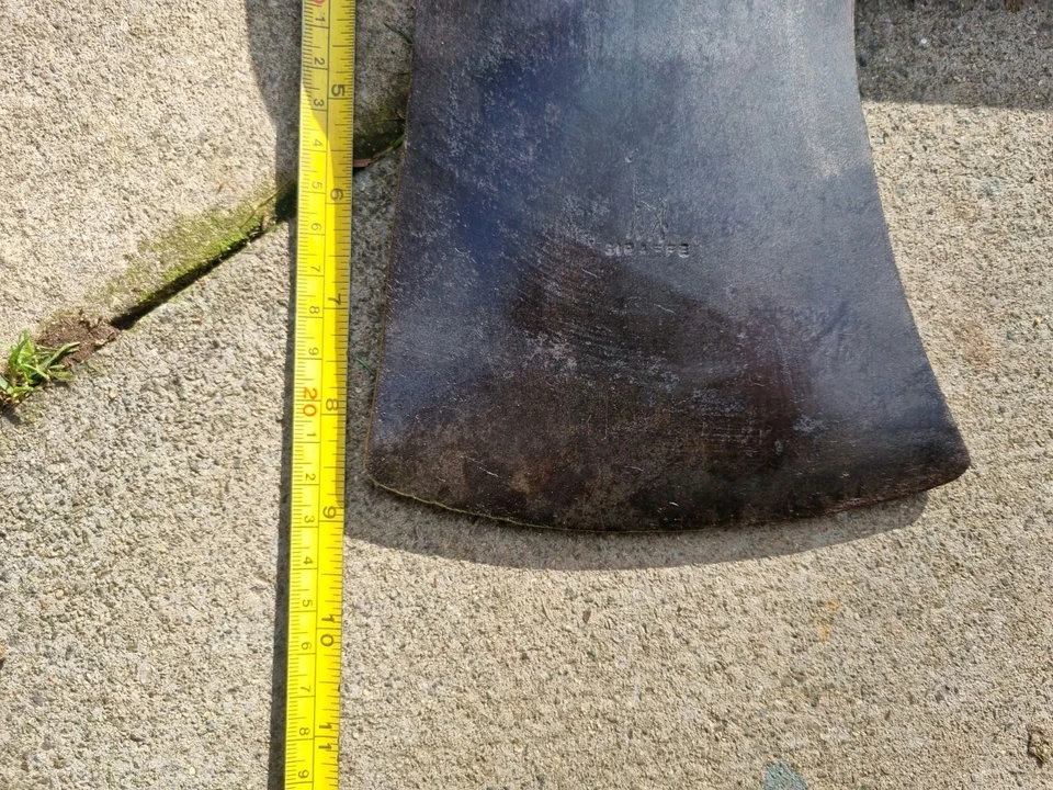 Vintage brades giraffe 6lbs axe - Image 3 of 4