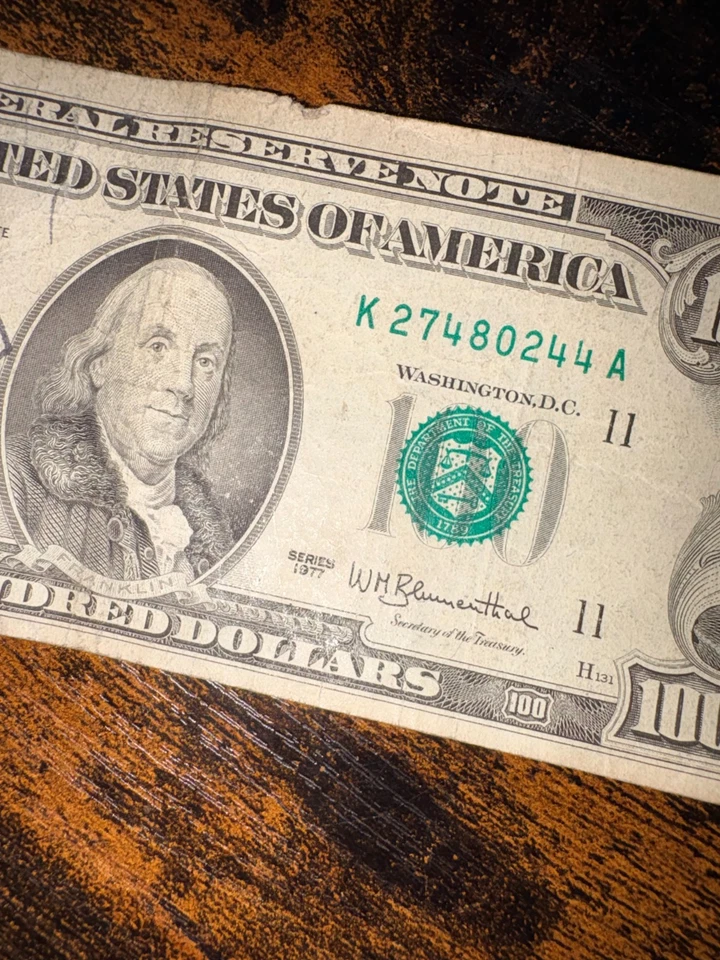 Uncirculated Small Head $100 bill (One Hundred Dollar Bill) - Series 1977 - Image 2 of 3