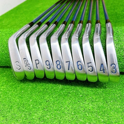 Bridgestone J's Titanium Muscle LeftHanded 10Piece Iron Set - Picture 4 of 10