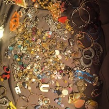 100 Earrings Costume Jewelry Jar. Paired Matches.