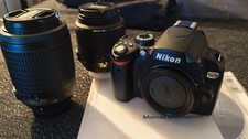 Nikon D60 + Objectif 18-55mm + Objectif 55-200mm
