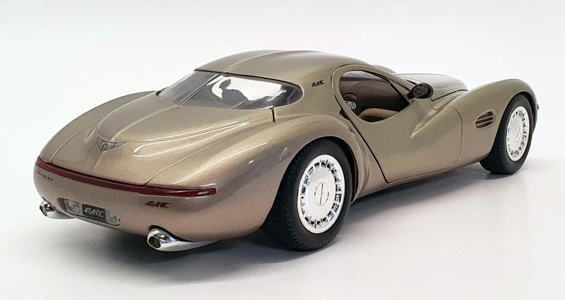 Guiloy 1/18 Scale Diecast 68570 - Chrysler Atlantic - Gold - Image 2 of 4