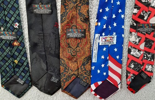 Lor Of 5 Looney Tunes Neckties Bugs Bunny Sylvester Taz Tweety Daffy Wiley - Picture 3 of 3