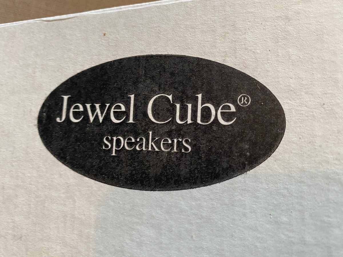 5 Genuine Bose Jewel Double Cube Speakers White In Color no