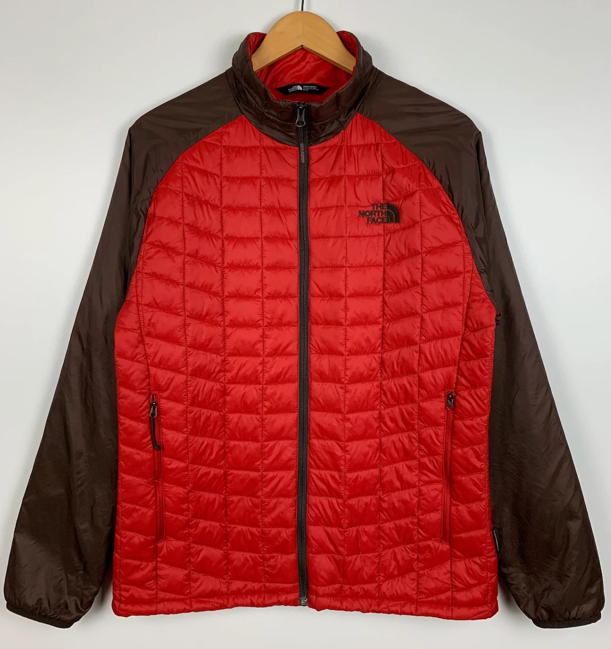 TNF The North Face Thermoball Hoodie, Size M - Sequoia Red - Very Good Condition