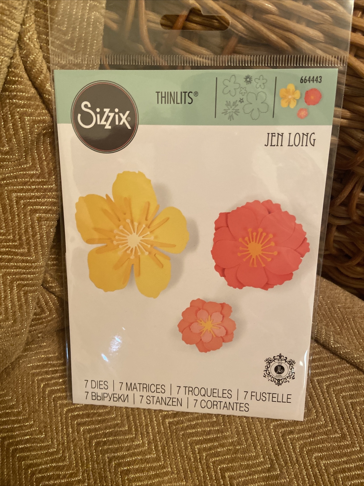 Sizzix Thinlits 7 Die Set - 664443 Floral Blossom by Jen Long Followers New