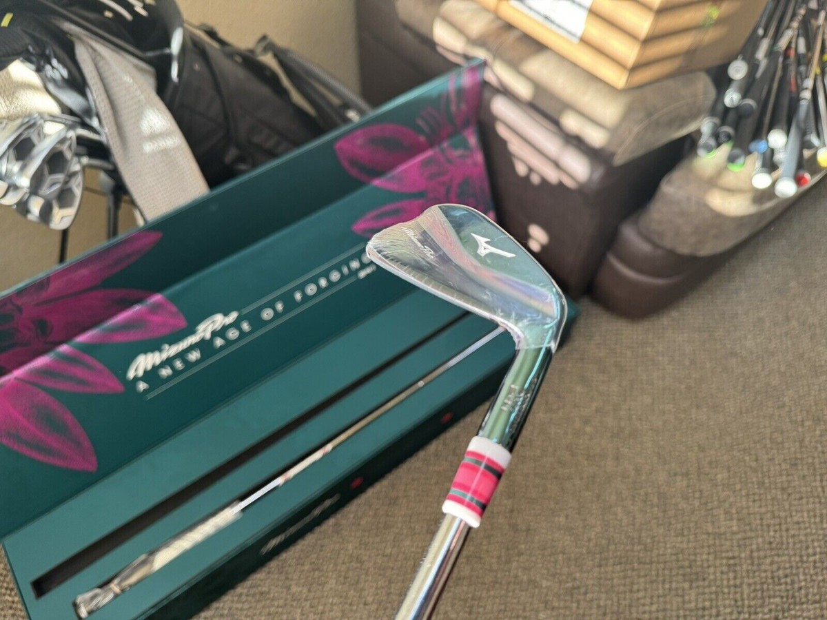 2024 MIZUNO PRO-241 Azalea LIMITED EDITION IRON SET 3-PW