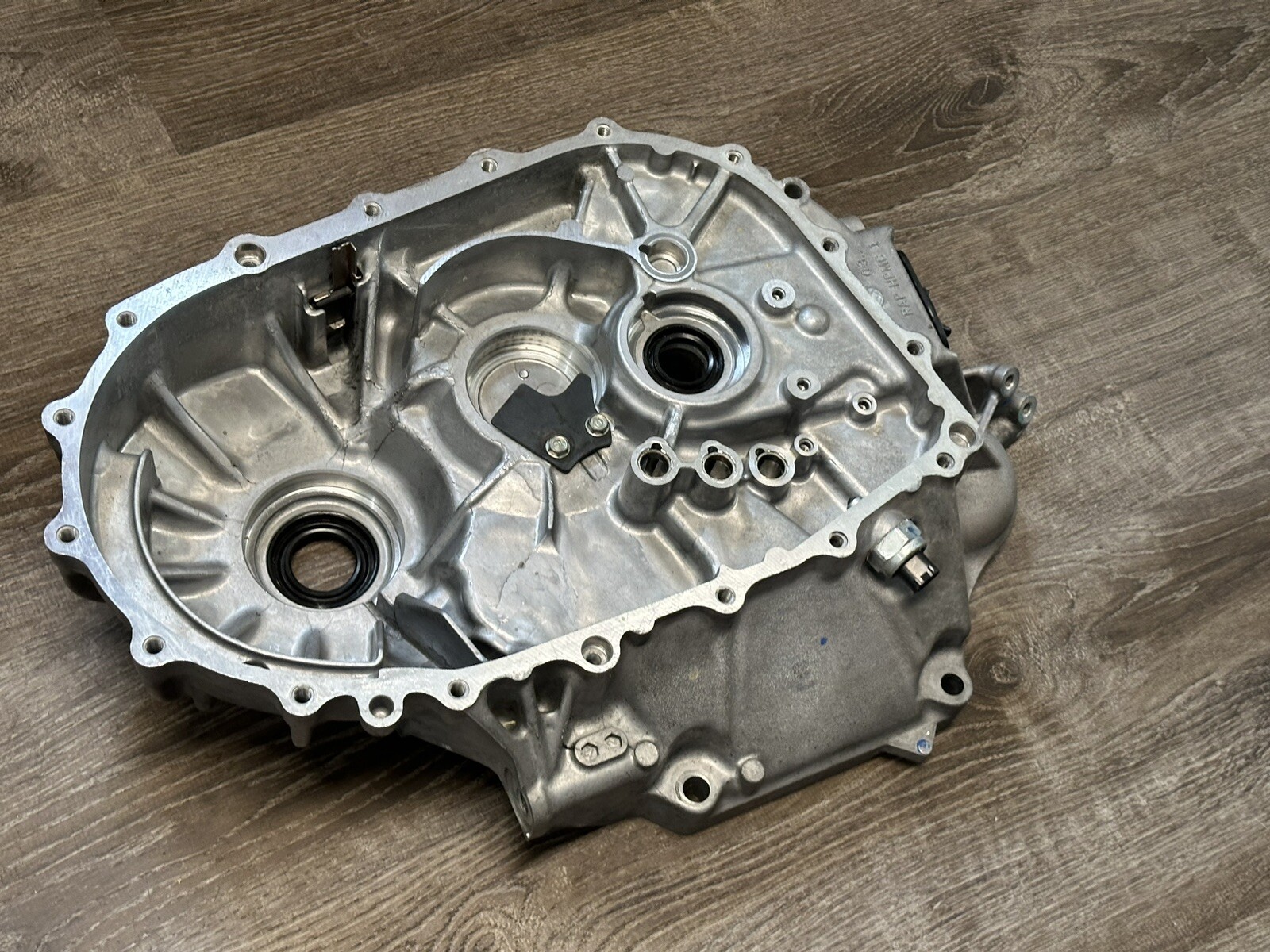 082012 Honda Accord K24 MANUAL Transmission Clutch Case Housing