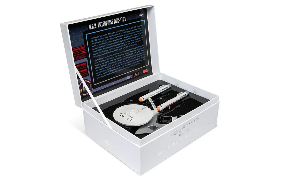 Star Trek - USS Enterprise NCC-1701 (The Original Series) 1701
